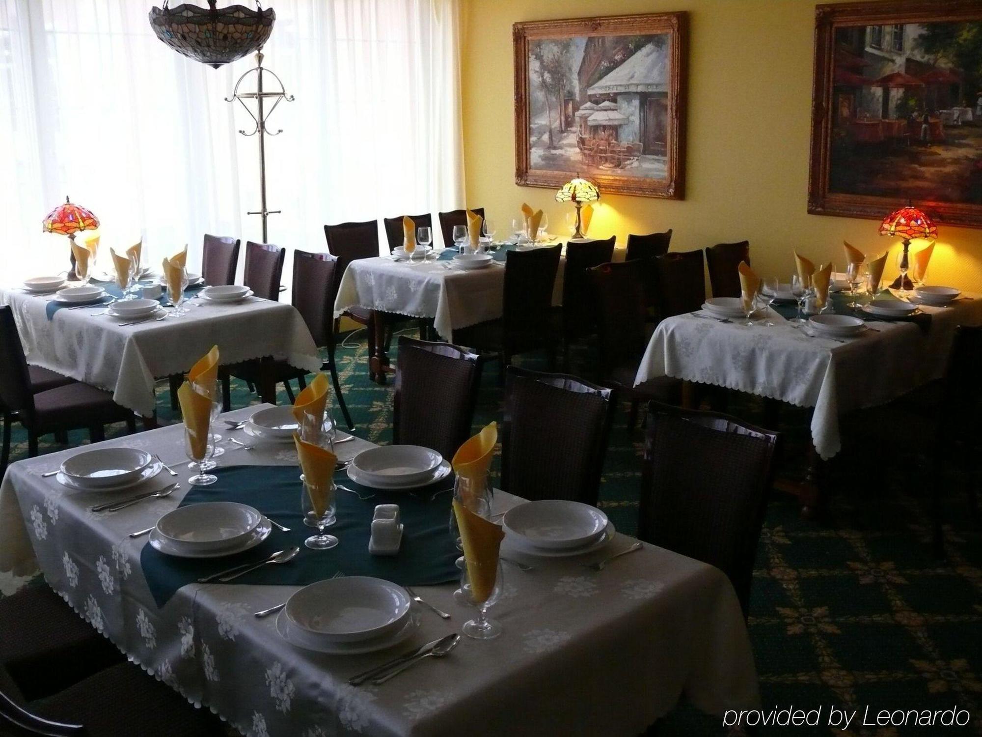 Hotel Bellevue Esztergom Restaurante foto