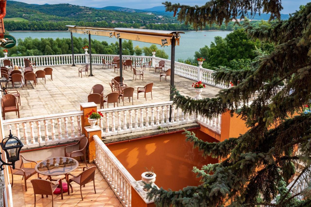 Hotel Bellevue Esztergom Exterior foto